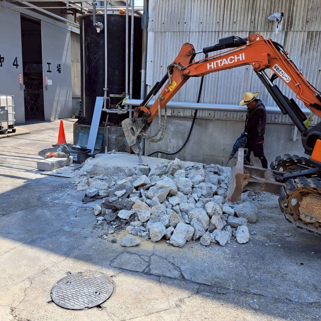 枚方市　タンク設置基礎工事